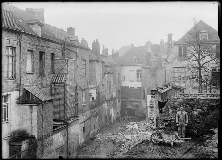 La rue Trouvée : histoire d'une rue disparue de Tournai